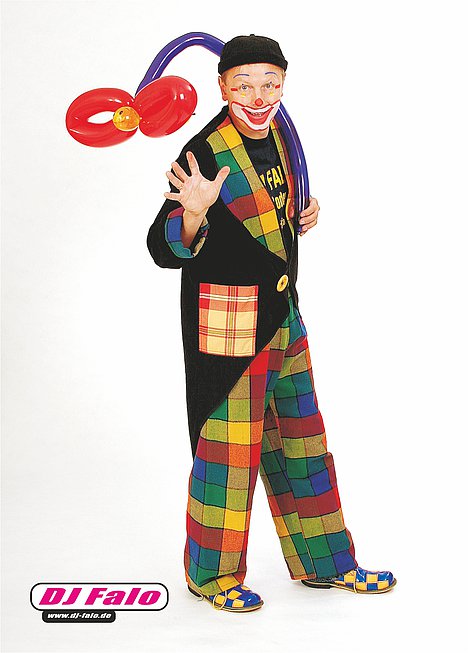 DJ Falo als Clown ...